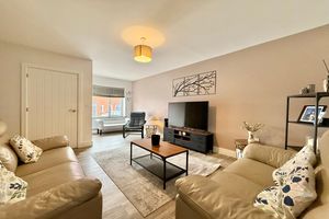 19' Lounge- click for photo gallery